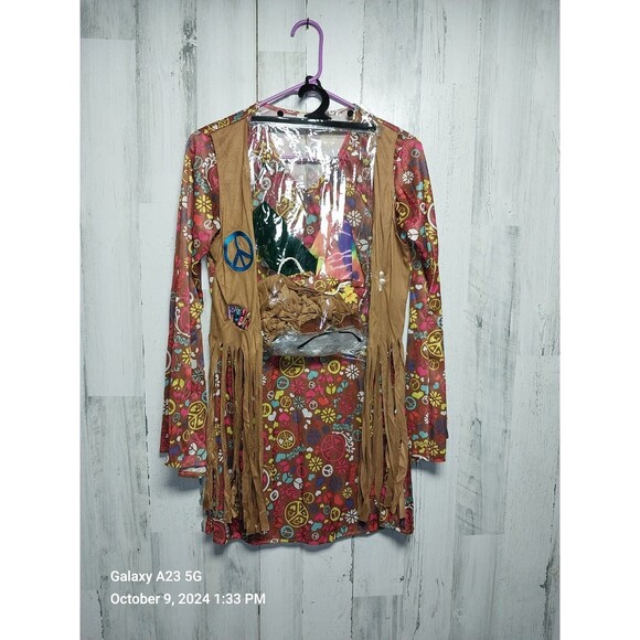 Spirit Halloween Free Spirit Hippie Adult Women's Size S-M 2-8 - Picture 1 of 9